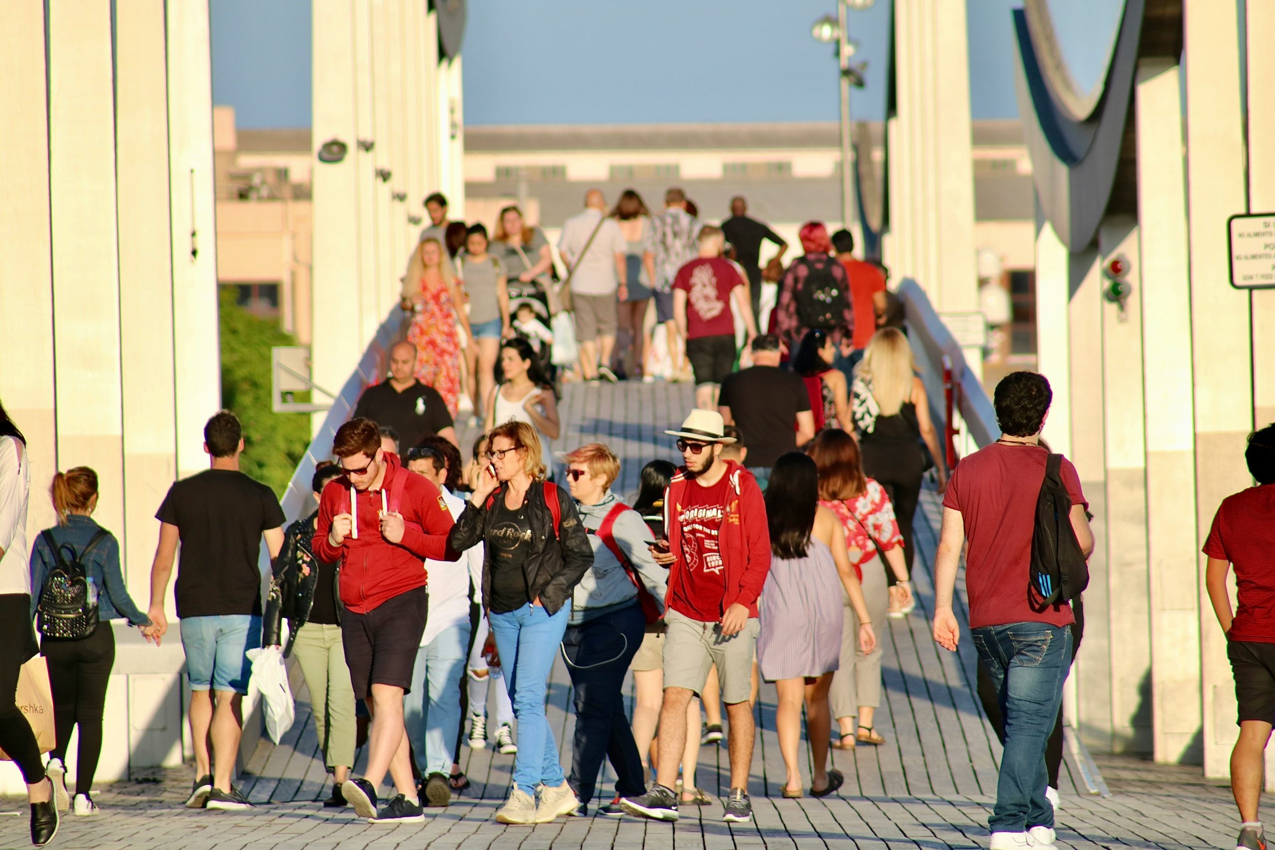 Europe’s New Vibe: Expats, Your Guide to Thriving!